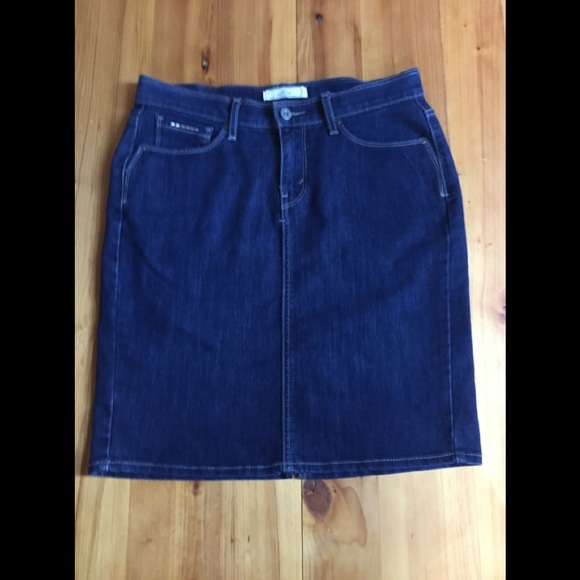 Levis Special Edition Midi Skirt - Picture 2 of 14